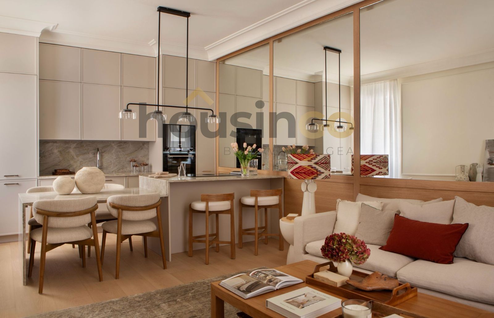 Living room of Flat for sale in  Madrid Capital  with Air Conditioner, Heating and Furnished