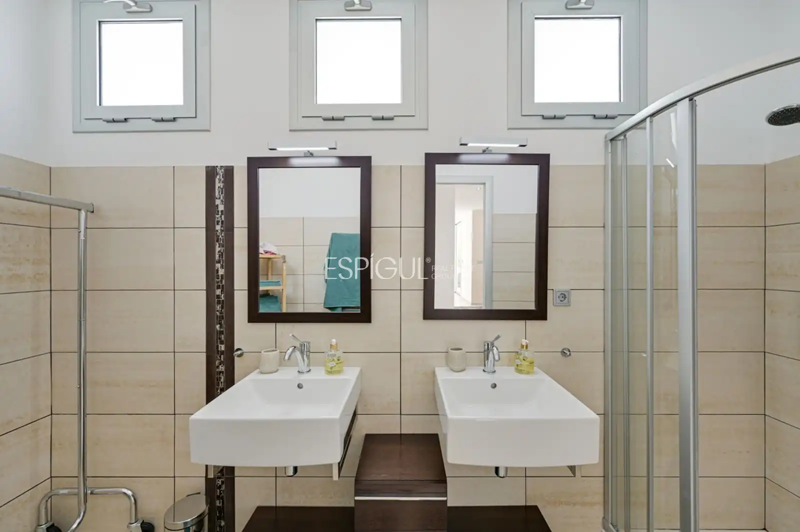 Badezimmer von Haus oder Chalet zur Miete in Cabrils mit Klimaanlage, Heizung und Privatgarten