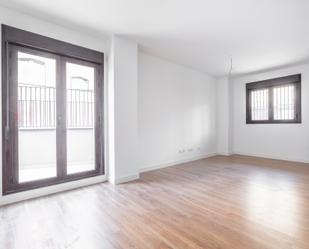 Flat for sale in  Madrid Capital  with Heating, Storage room and Swimming Pool