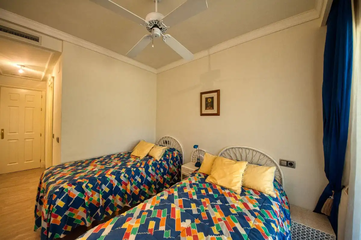 Piso con ascensor en venta en Milla de Oro, imagen 10