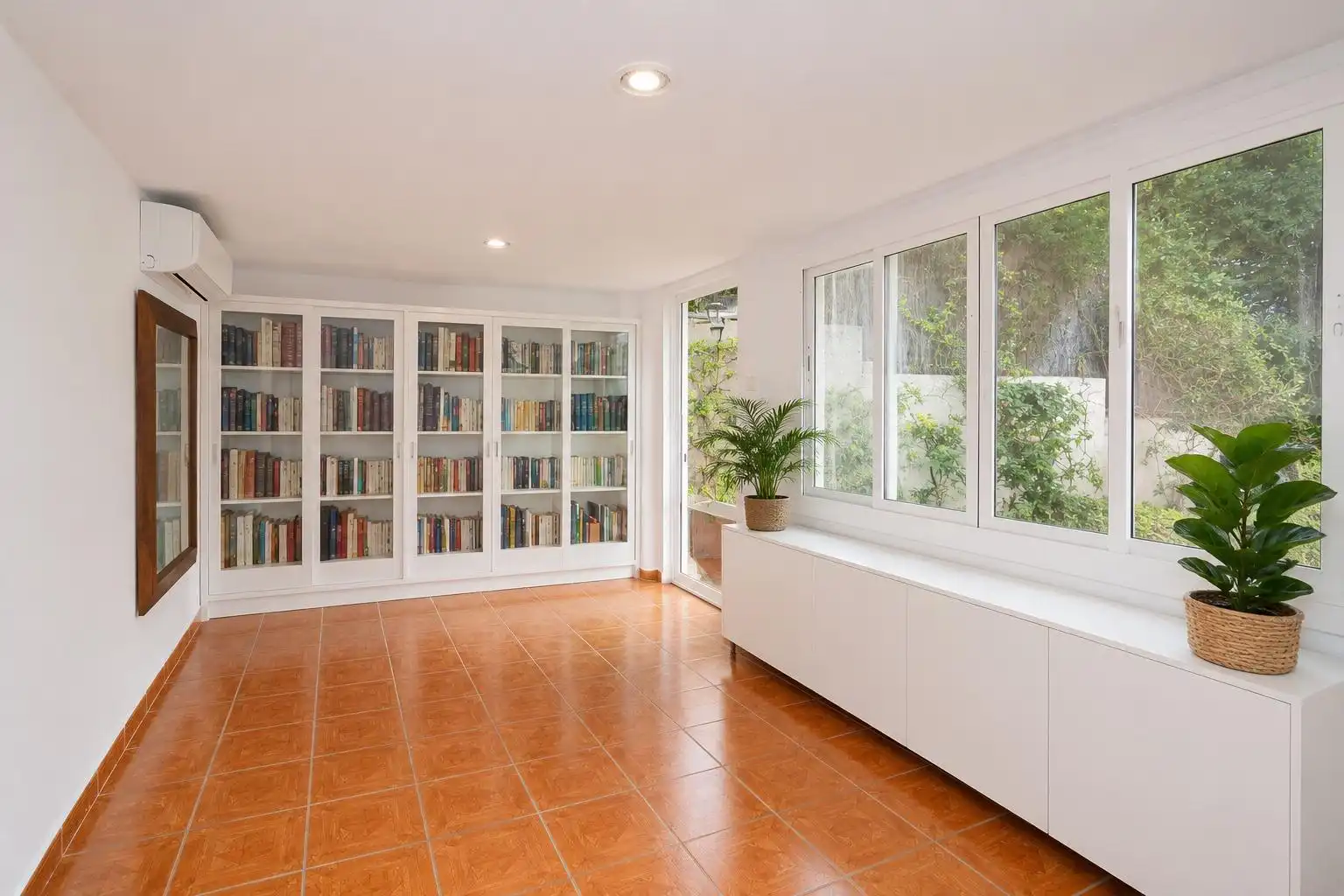 Sala d'estar de Dúplex en venda en  Palma de Mallorca amb Aire condicionat, Calefacció i Jardí privat