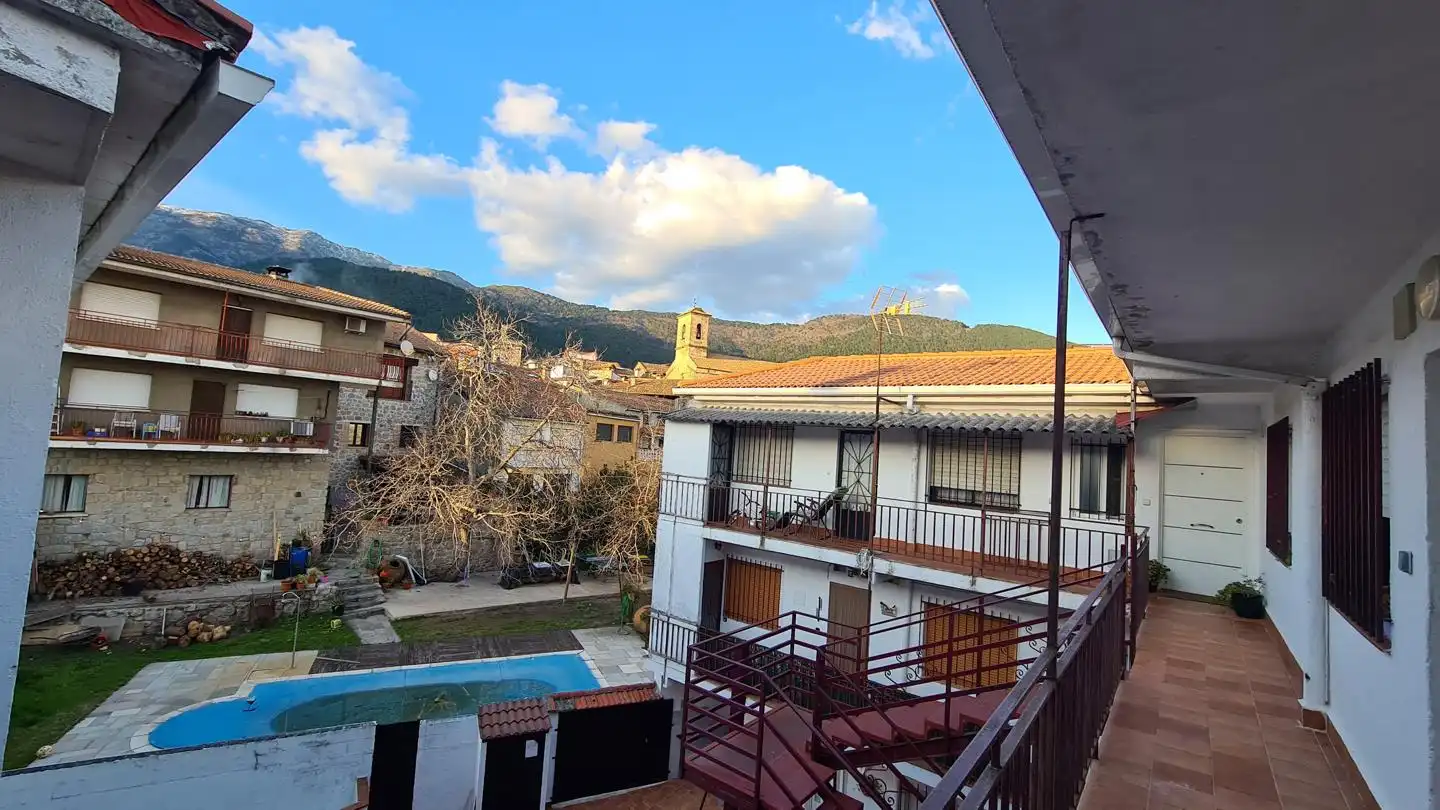 Vista exterior de Piso en venta en Piedralaves con Terraza