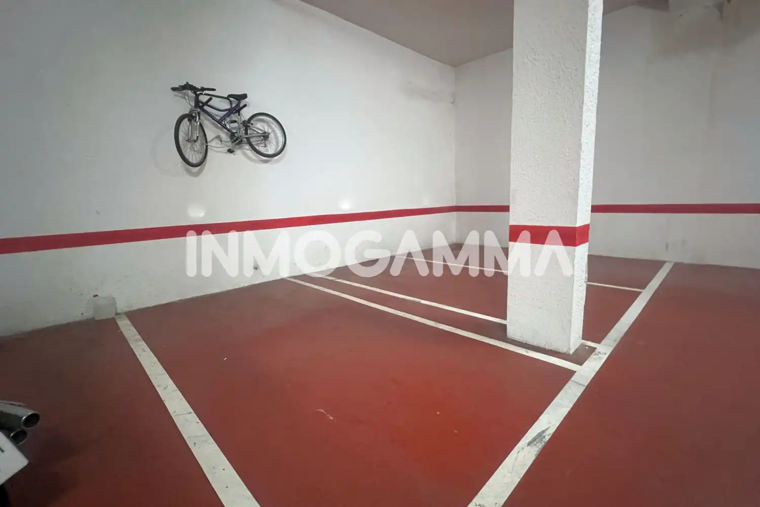 Parkplatz von Maisonette zum Verkauf in Cullera mit Klimaanlage, Abstellraum und Balkon