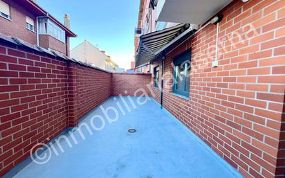 Terrassa de Apartament en venda en Valverde de la Virgen amb Calefacció, Parquet i Terrassa