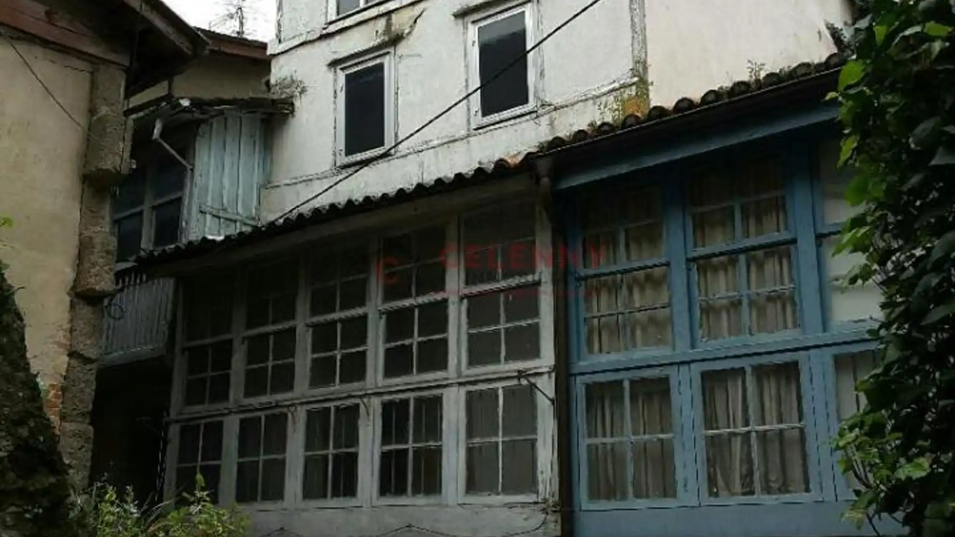 Vista exterior de Casa adosada en venda en Ourense Capital  amb Calefacció