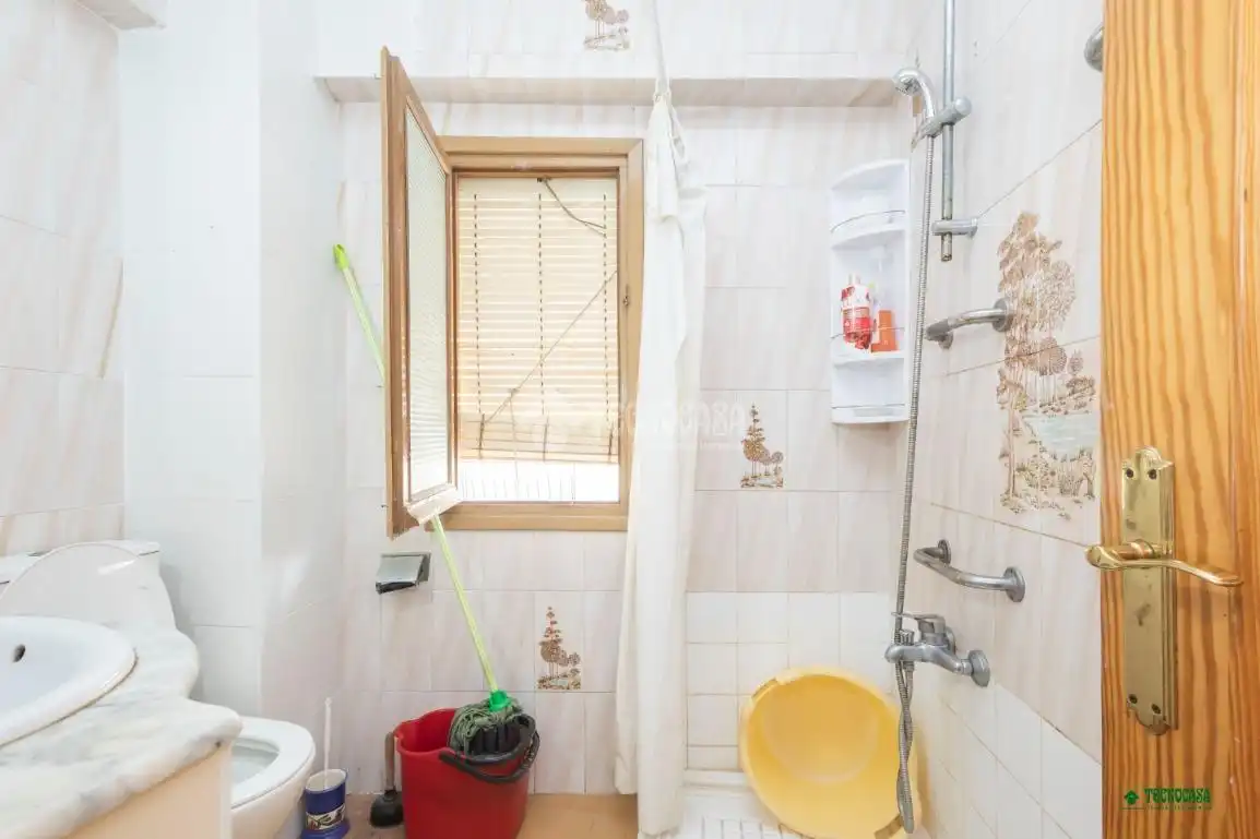 Bany de Pis en venda en Almería