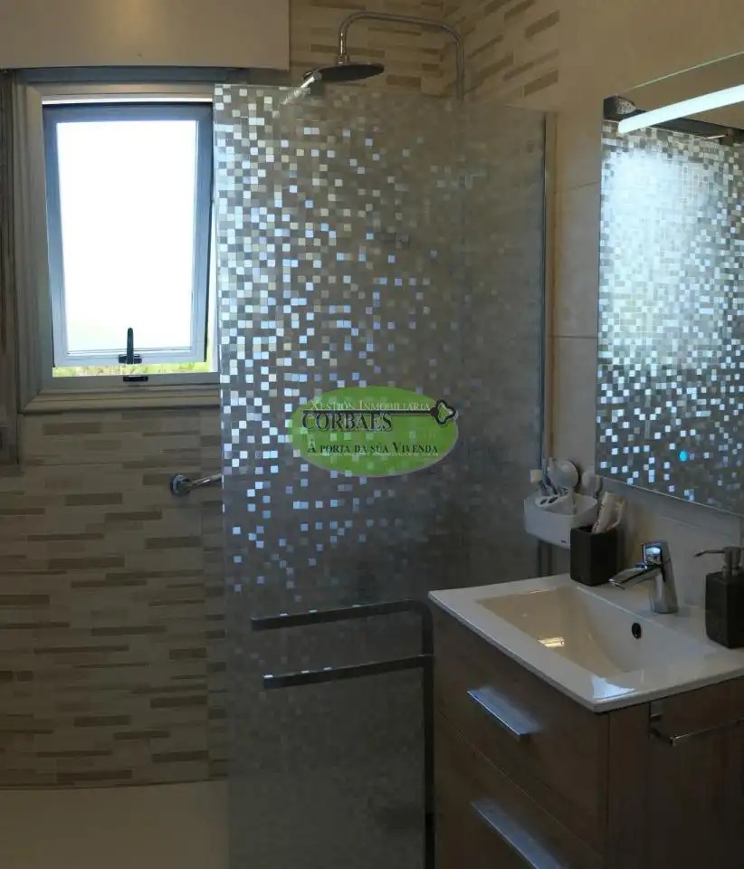 Baño de Casa o chalet en venta en Ourense Capital  con Calefacción, Jardín privado y Terraza
