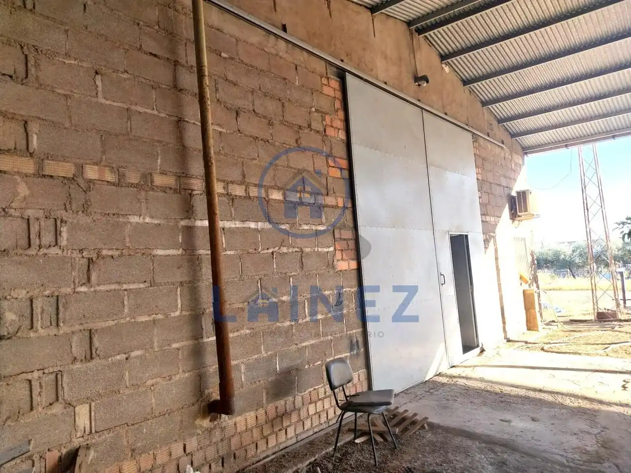 Vista exterior de Nave industrial en venta en Peñarroya-Pueblonuevo