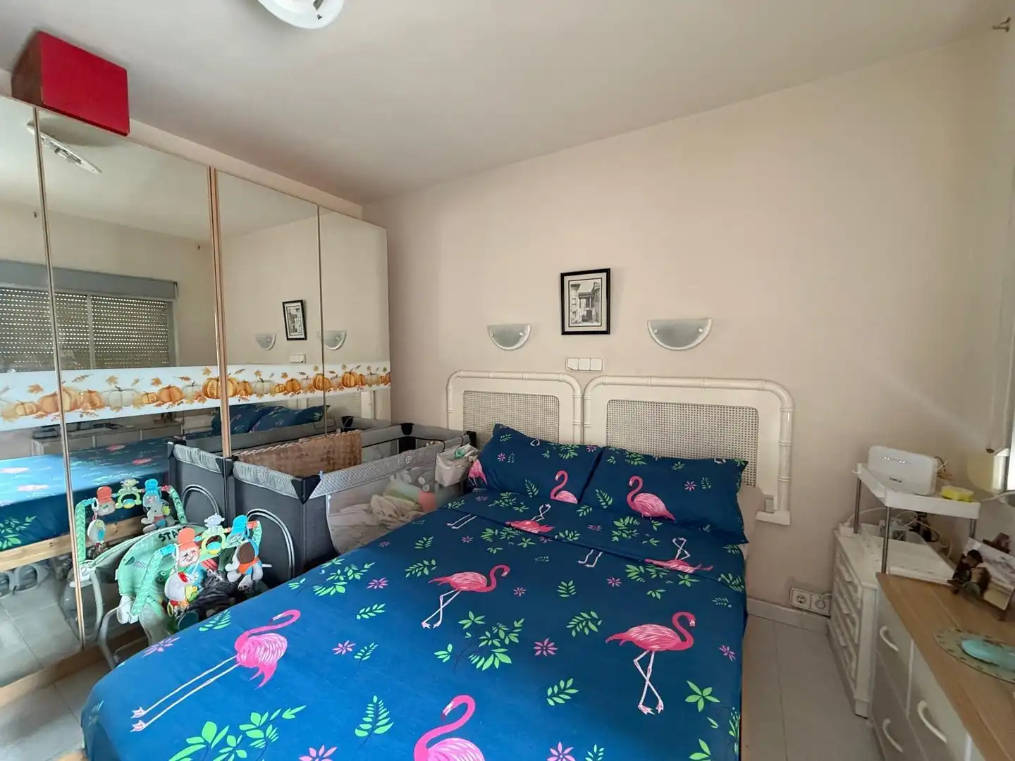 Habitación de Apartamento en venta en Benidorm con Terraza y Amueblado