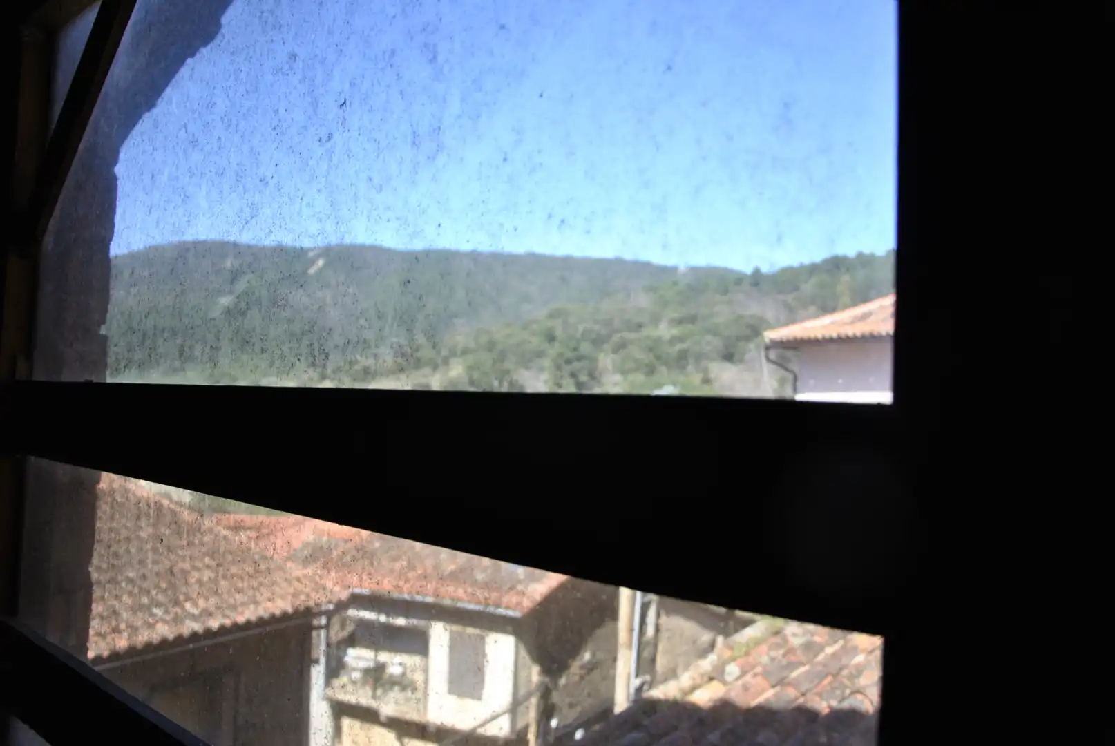 Vista exterior de Finca rústica en venda en Robledillo de Gata amb Aire condicionat, Calefacció i Jardí privat