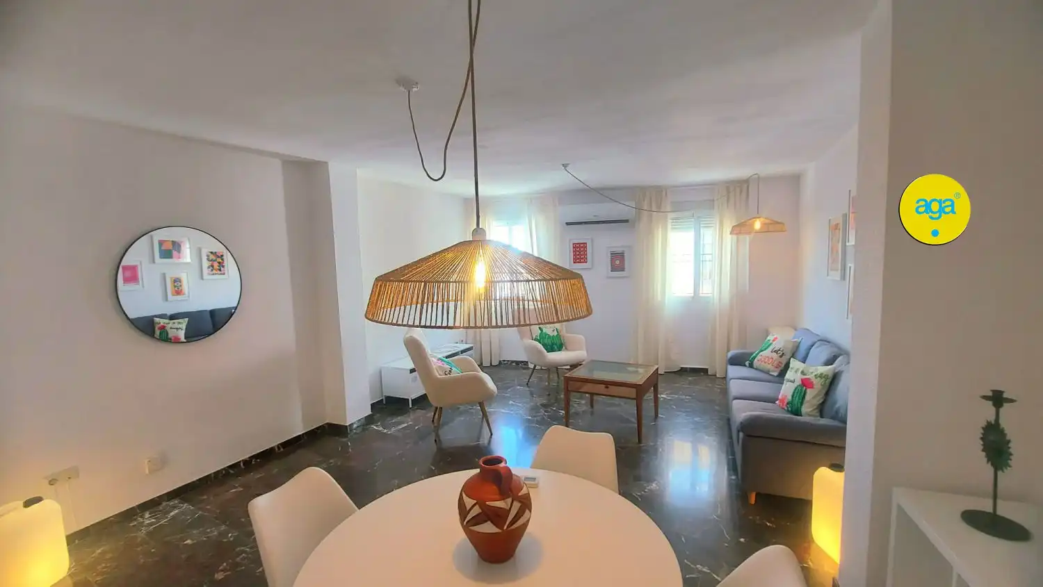 Sala d'estar de Pis de lloguer en Jaén amb Aire condicionat, Calefacció i Terrassa