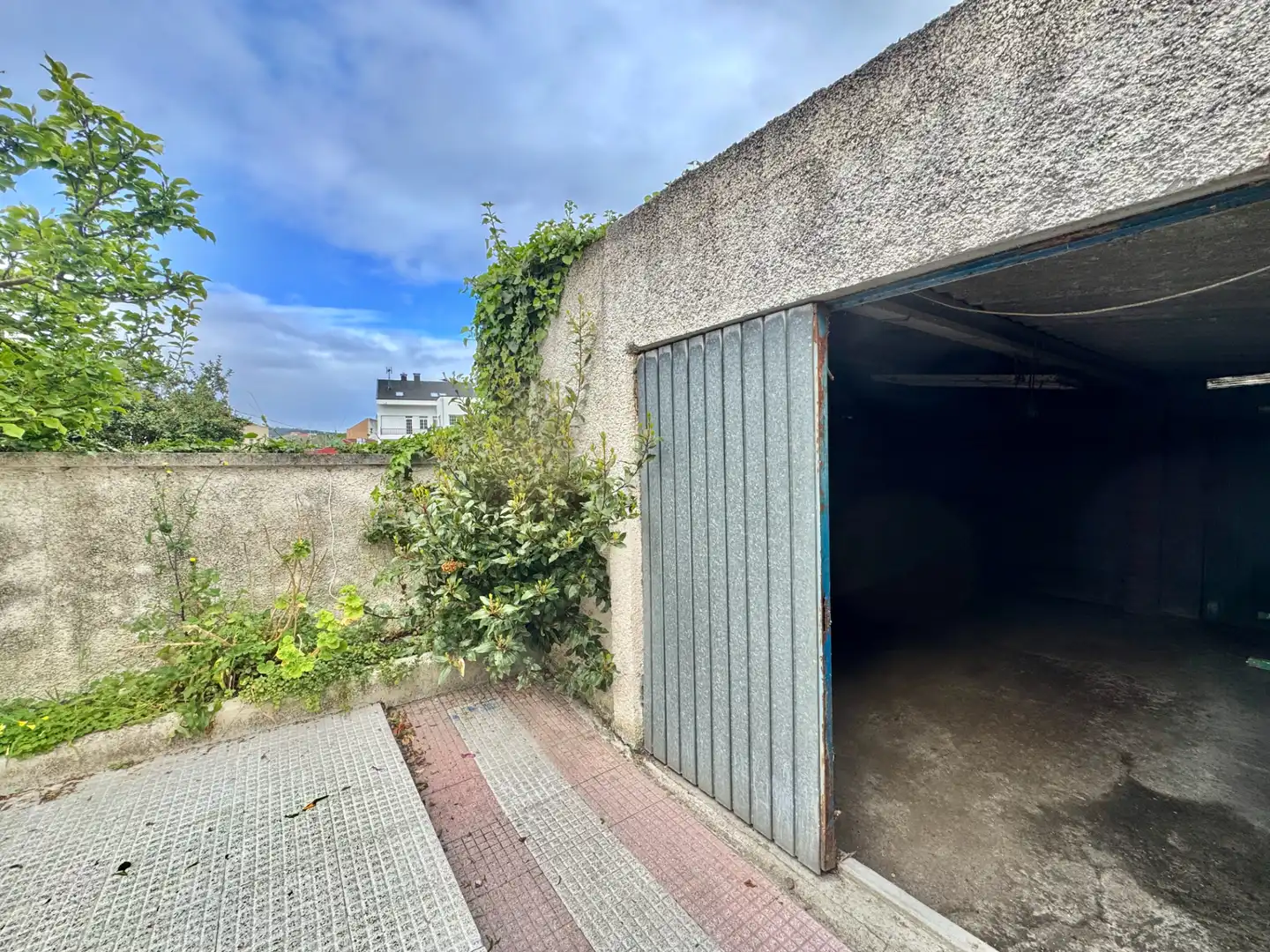 Parking of Houses for sale in Arteixo  with Heating, Private garden and Parquet flooring