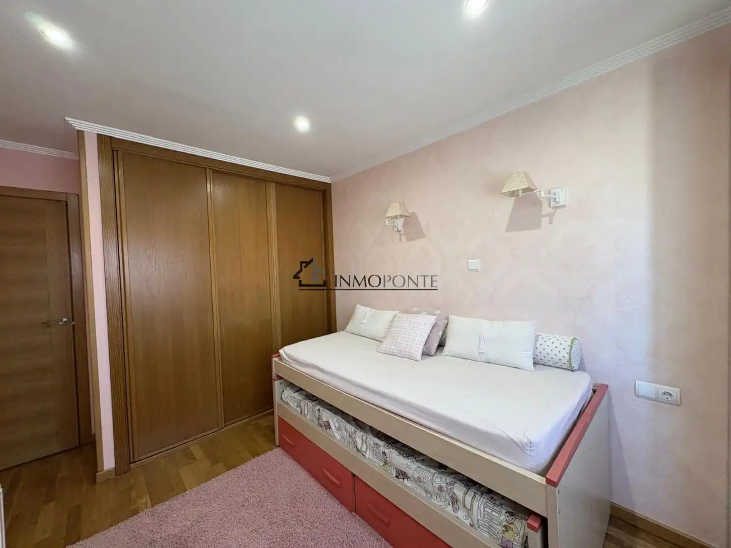 Habitación de Casa adosada en venta en Soutomaior con Calefacción, Jardín privado y Terraza