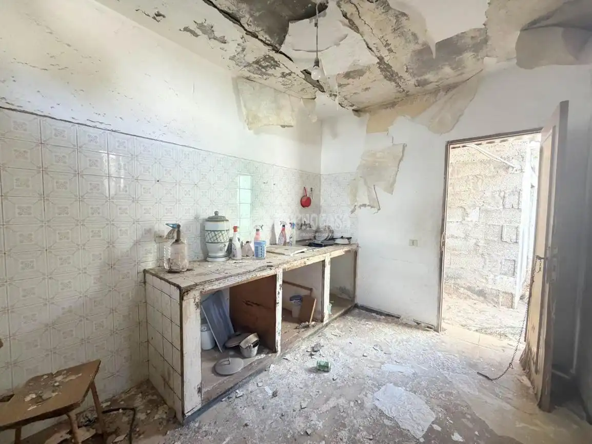 Kitchen of Houses for sale in Ingenio pueblo