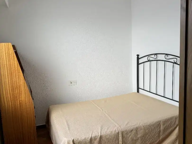 Schlafzimmer von Wohnung zum Verkauf in Ourense Capital  mit Balkon