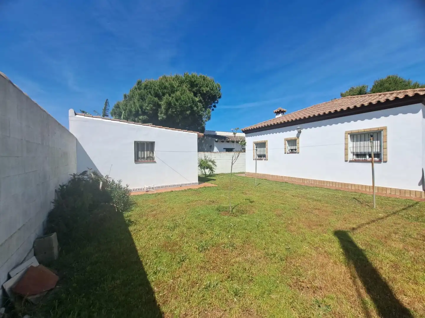 Jardín de Casa o chalet en venta en Chiclana de la Frontera con Aire acondicionado, Jardín privado y Trastero