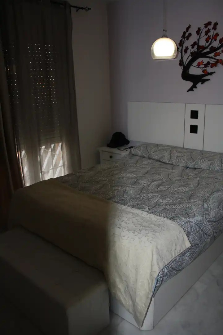 Schlafzimmer von Einfamilien-Reihenhaus zum Verkauf in Montequinto mit Klimaanlage, Heizung und Terrasse