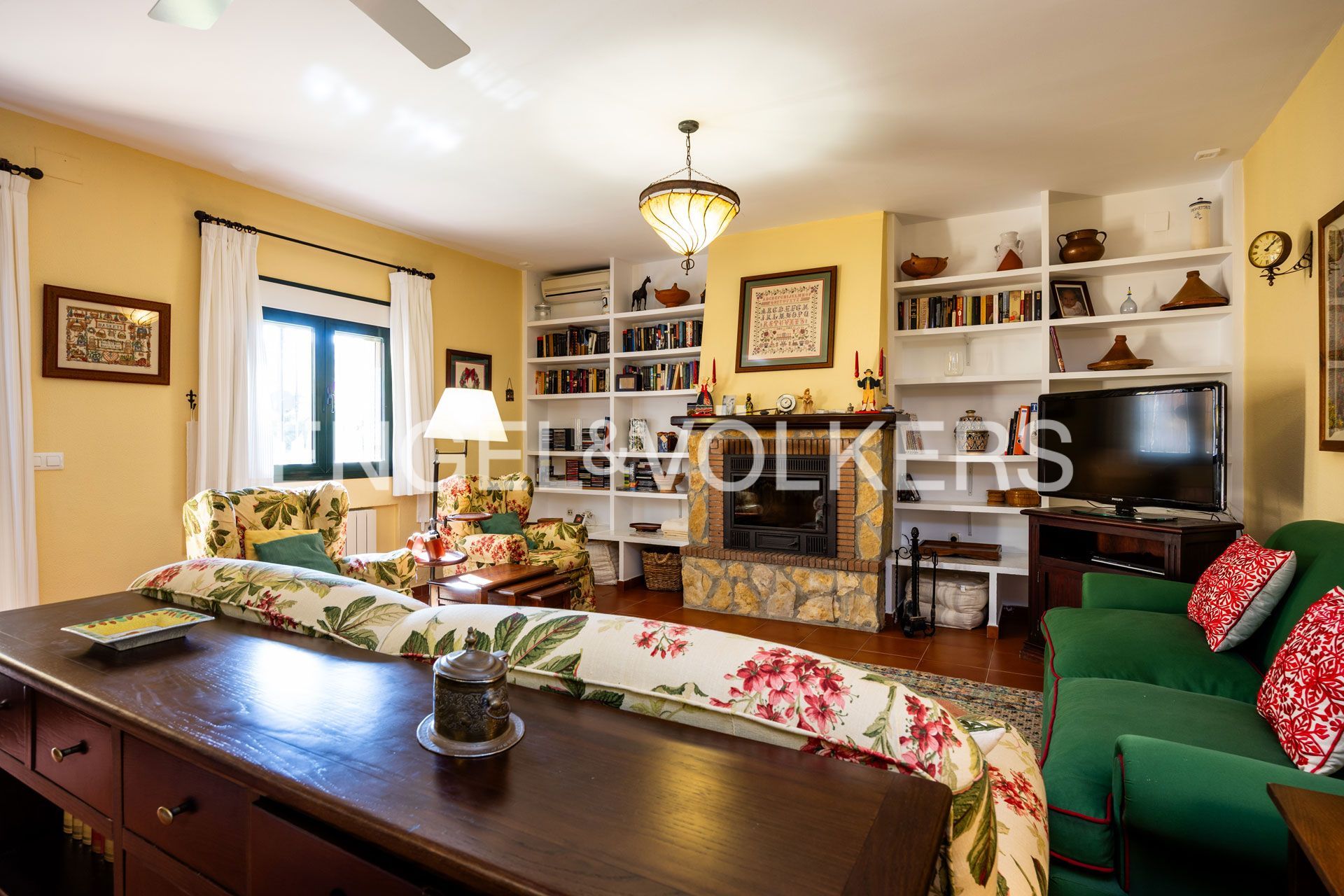 Sala de estar de Casa o chalet en venta en Chiclana de la Frontera con Aire acondicionado, Calefacción y Jardín privado