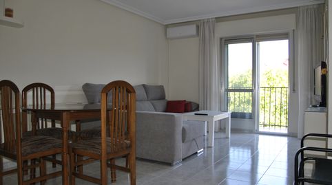Foto 2 von Wohnung zur Miete in Calle Alonso Paredes, Los Pinos - El Pilar, Plasencia