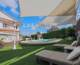 Vista exterior de Casa o xalet de lloguer en Corbera de Llobregat amb Calefacció, Jardí privat i Terrassa