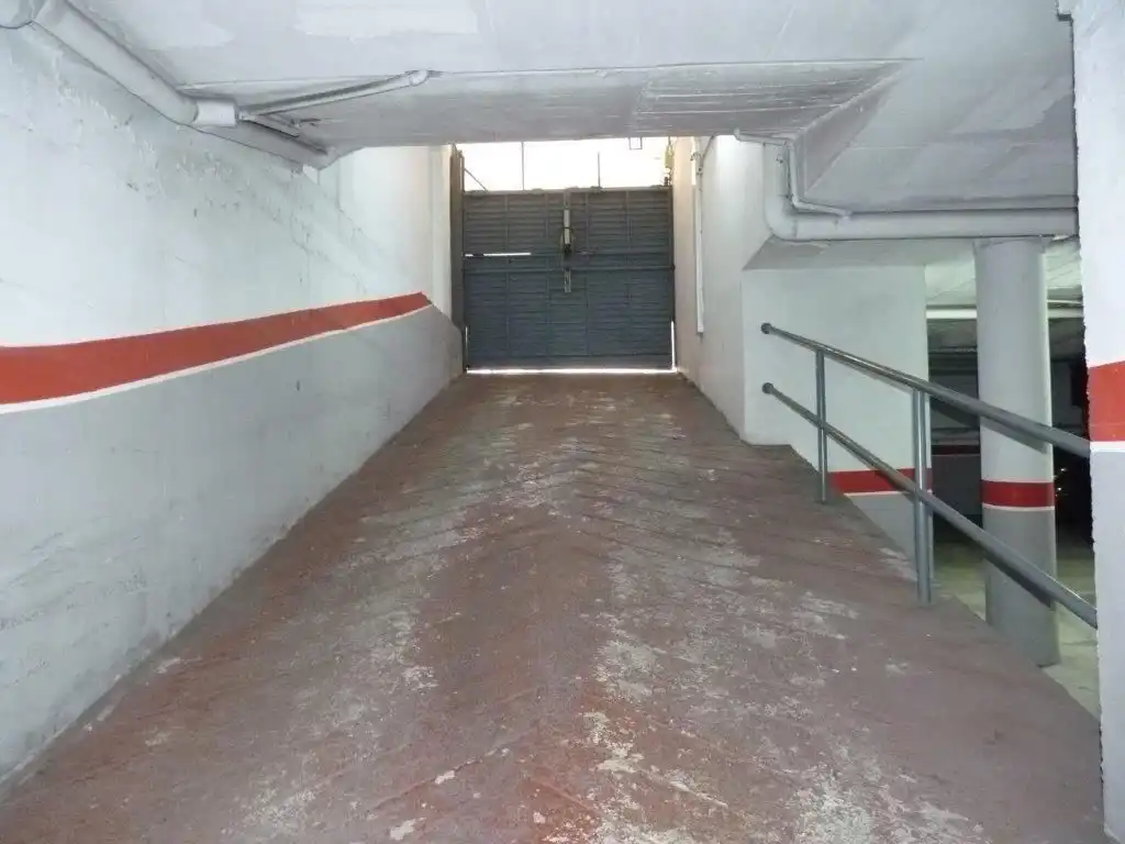 Parking de Piso en venta en Terrassa con Aire acondicionado, Calefacción y Terraza