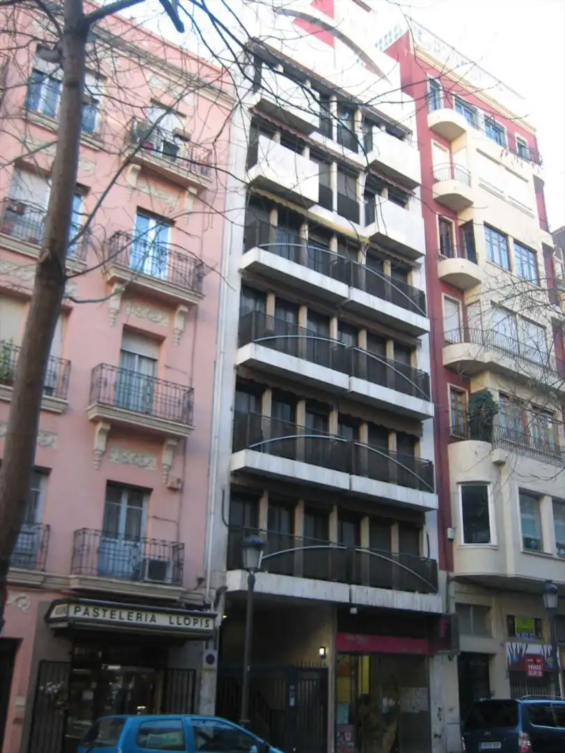 Exterior view of Apartments for sale in  Valencia Capital  with Balcony