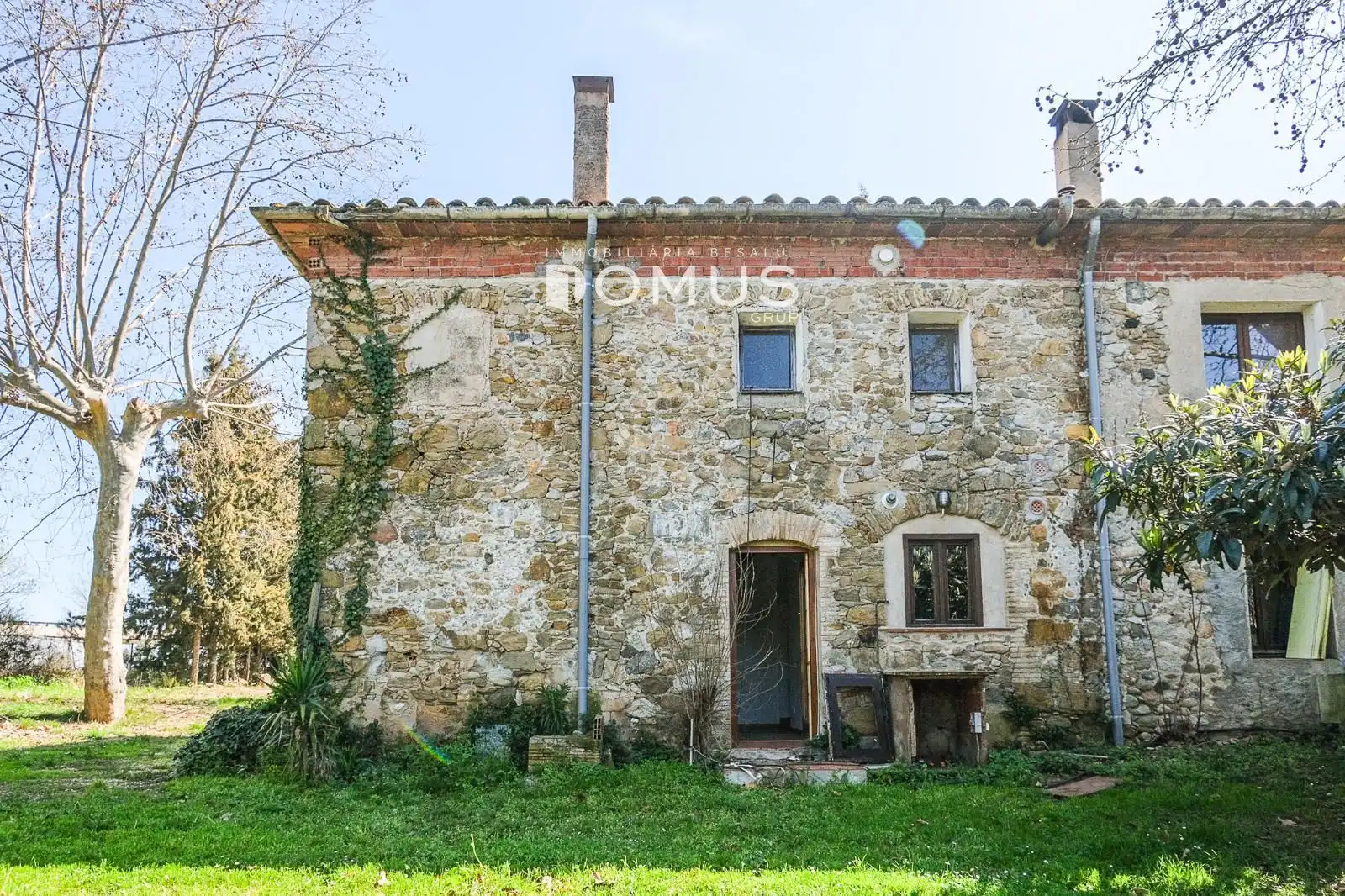Vista exterior de Finca rústica en venta en Besalú con Jardín privado