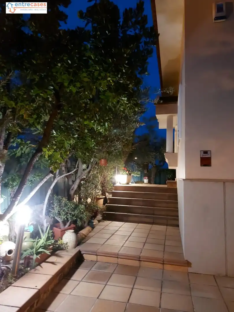 Jardí de Casa o xalet en venda en Altura amb Aire condicionat, Calefacció i Jardí privat