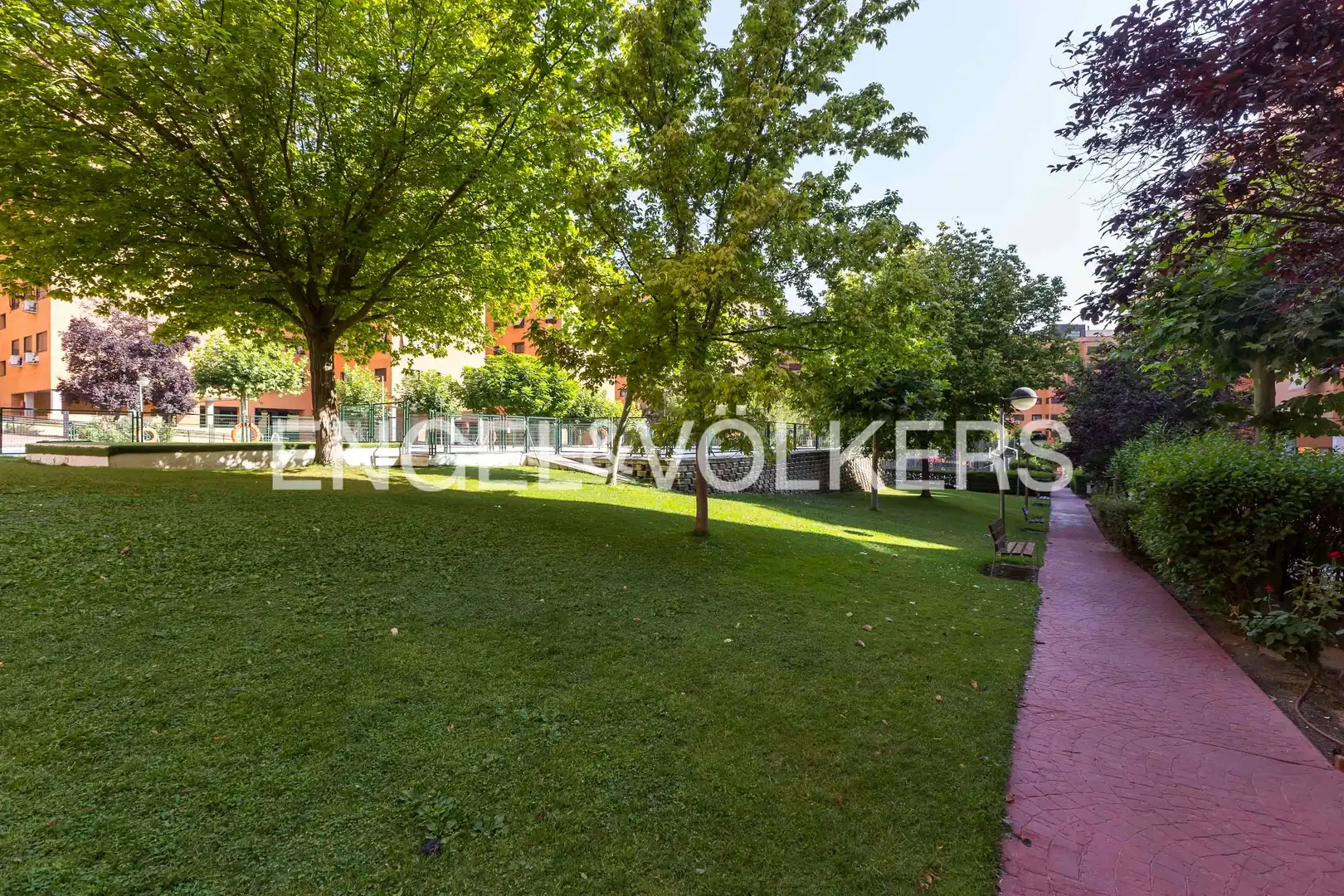 Pis en venda en Madrid amb Aire condicionat, Calefacció i Jardí privat