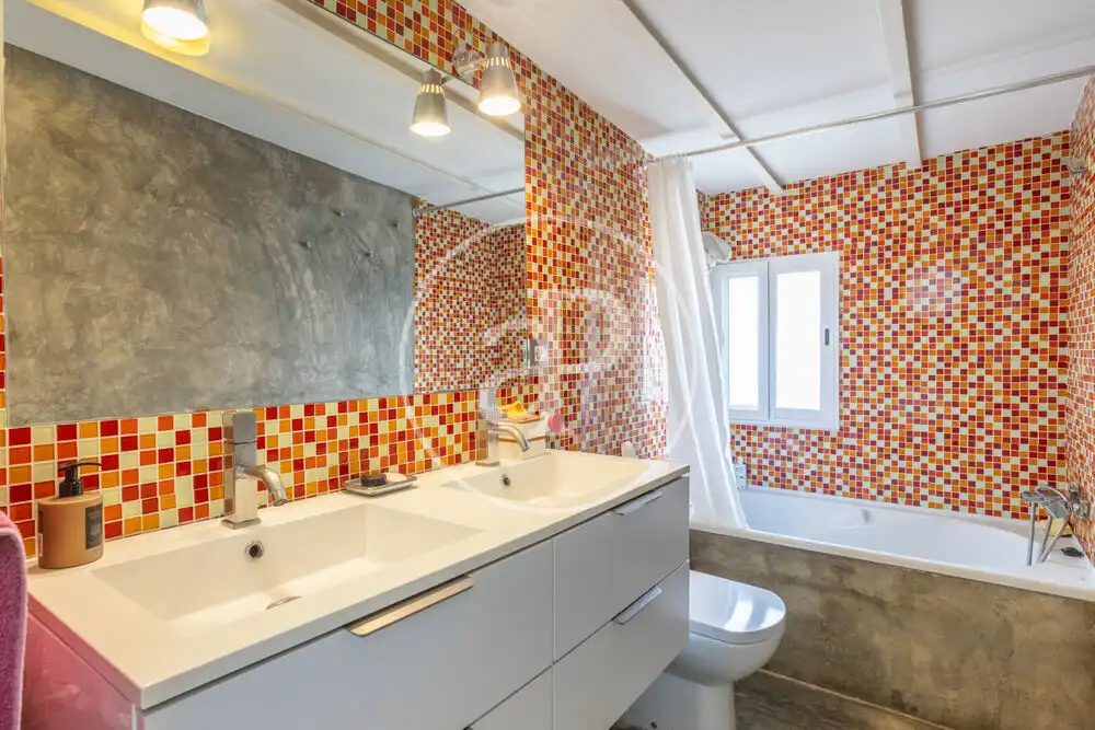 Baño de Ático en venta en Valencia con Aire acondicionado, Calefacción y Terraza