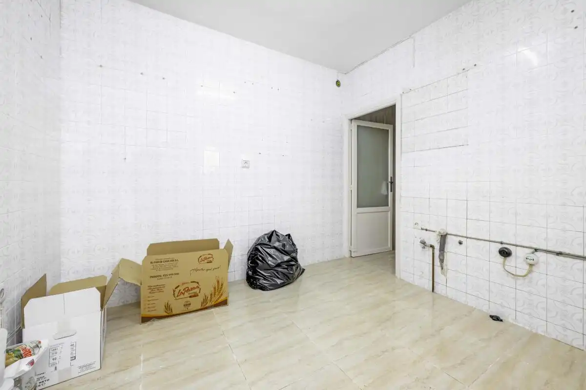 Casa adosada en venta en Camas con Calefacción, Terraza y Balcón