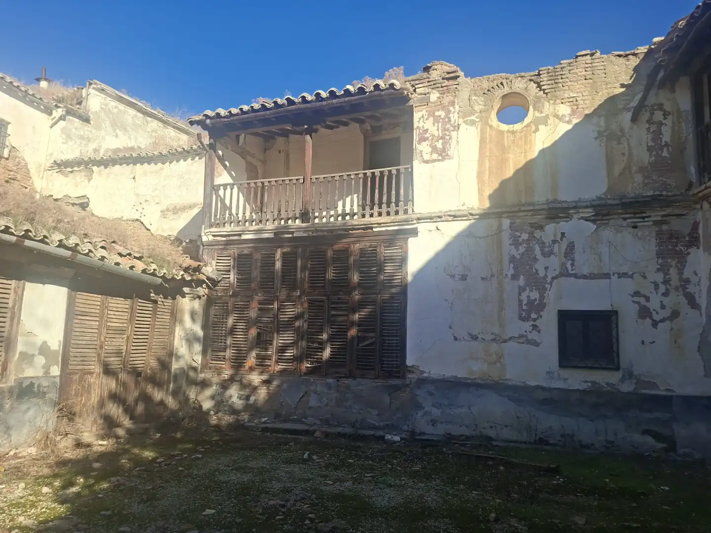 Vista exterior de Edifici en venda en Polán