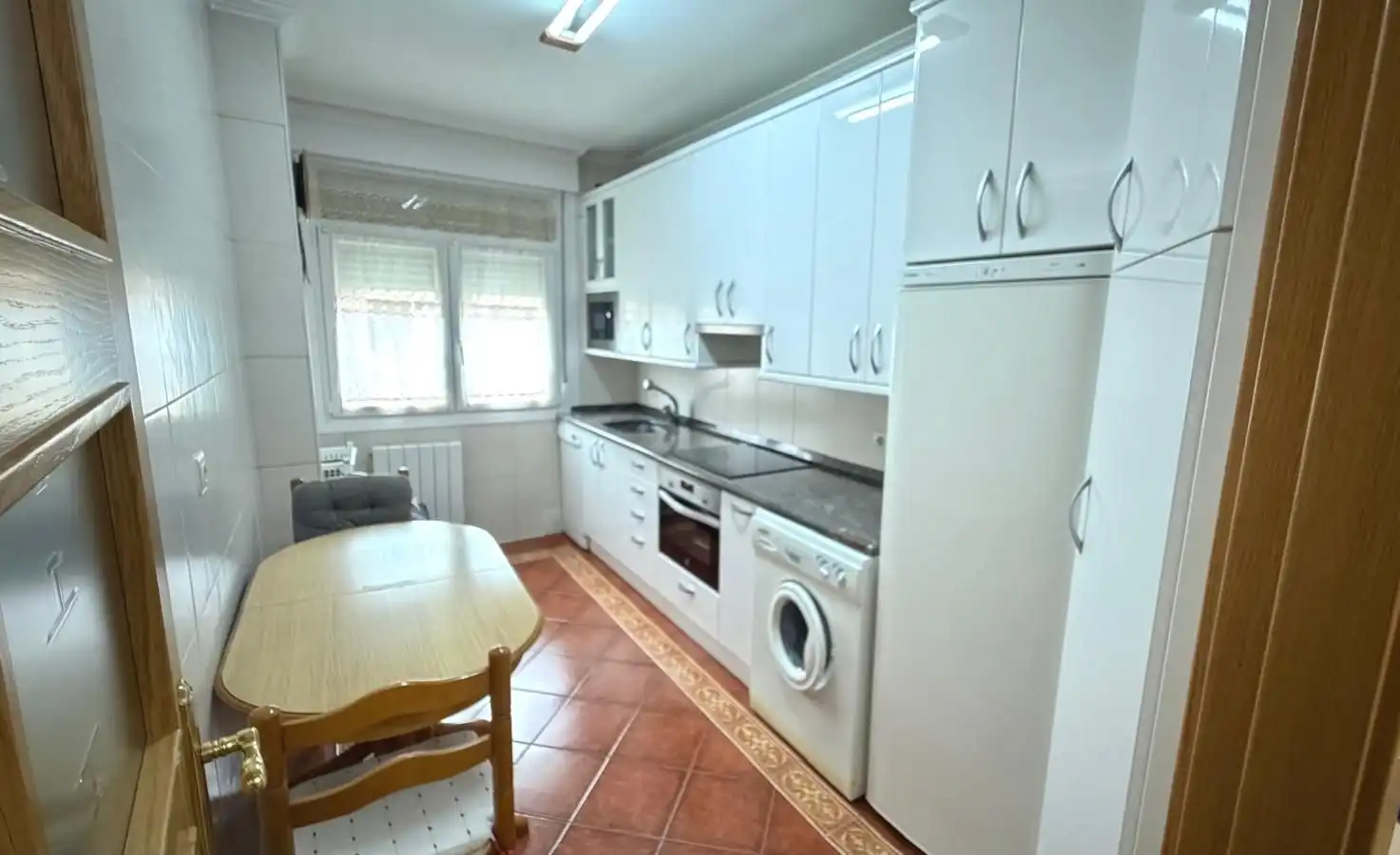 Küche von Wohnung zum Verkauf in Vitoria - Gasteiz mit Heizung, Terrasse und Abstellraum