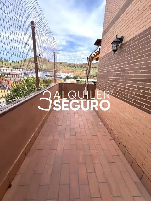 Exterior view of Attic for rent in Aranjuez  with Air Conditioner, Heating and Terrace