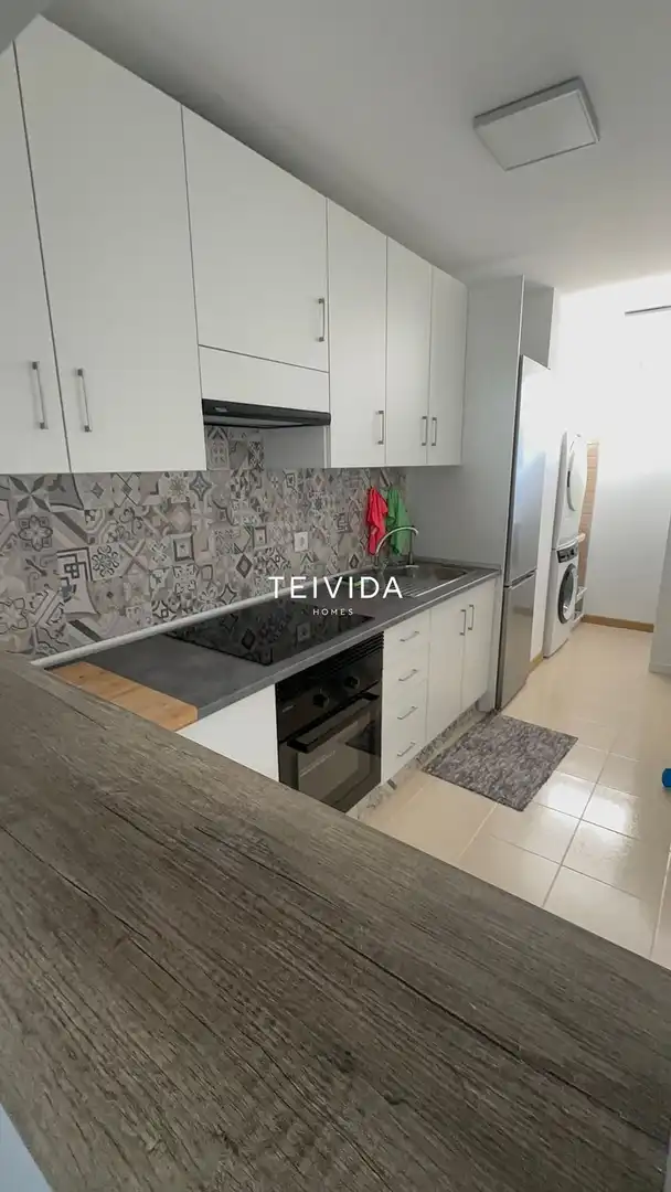 Cocina de Piso en venta en Arona con Terraza, Trastero y Piscina