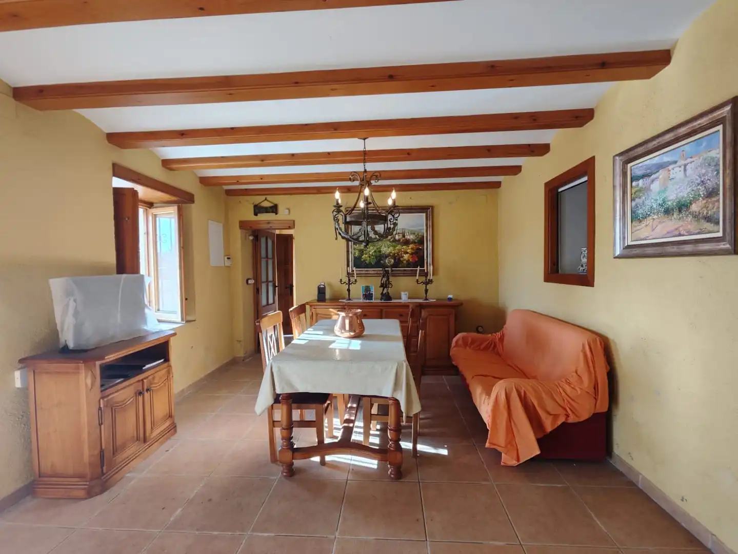 Country homes for sale in L'Arboç
