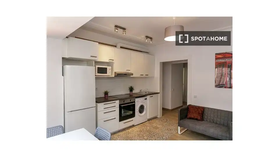 Kitchen of Flat for rent in Barcelona  with Air Conditioner, Heating and Furnished