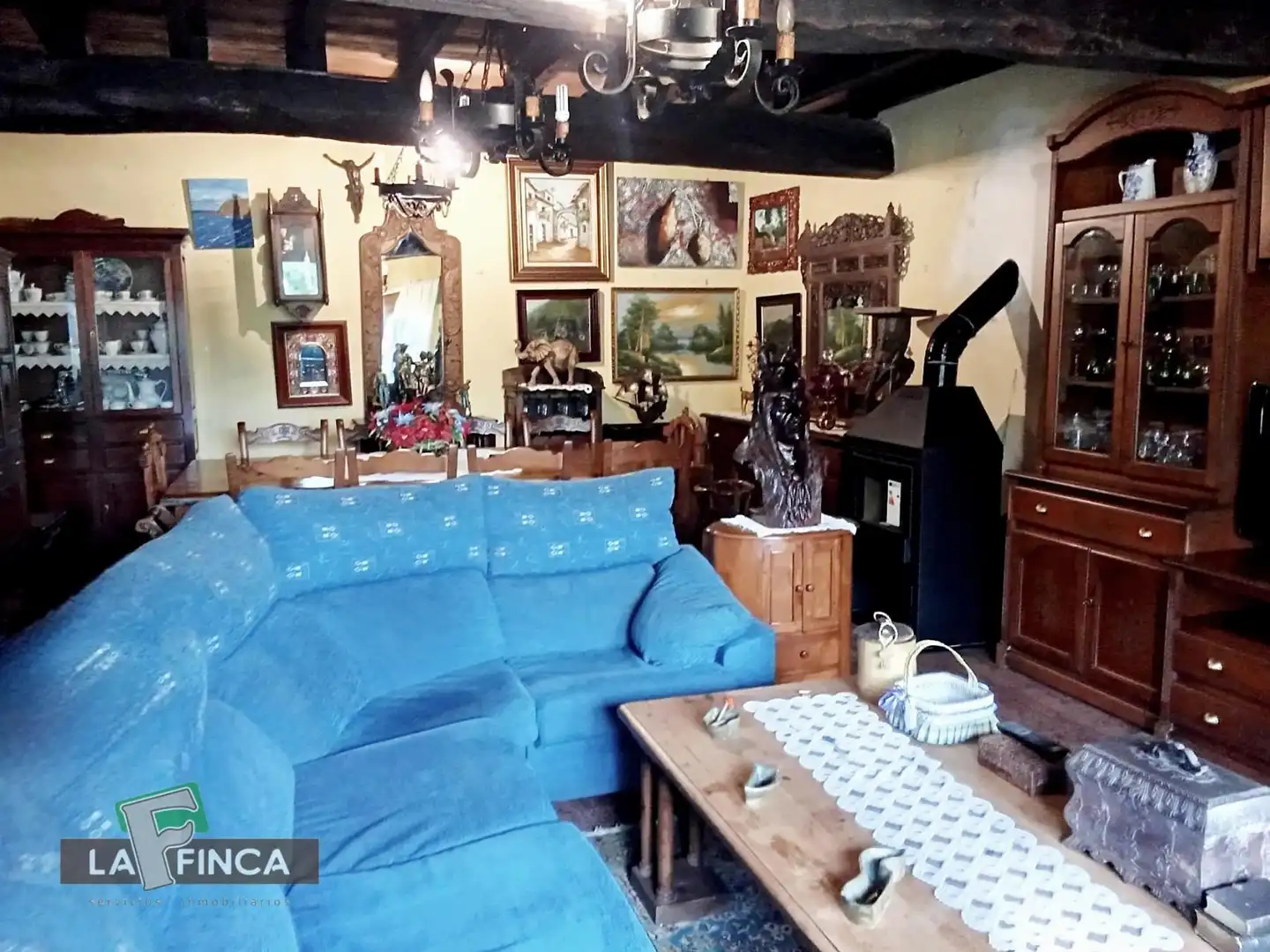 Sala de estar de Casa o chalet en venta en Oviedo  con Calefacción, Terraza y Trastero
