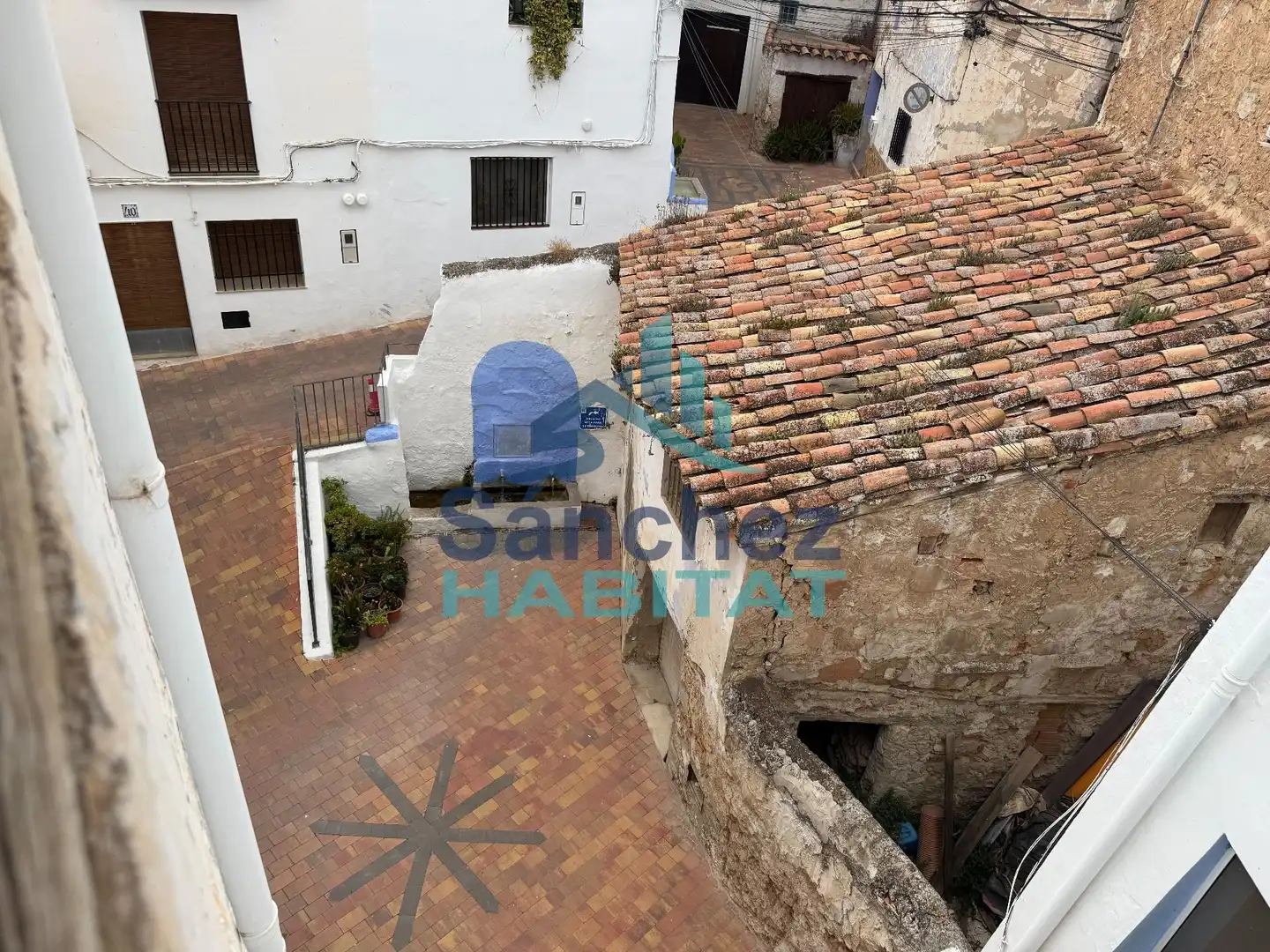 Vista exterior de Finca rústica en venda en Chelva amb Jardí privat, Terrassa i Traster