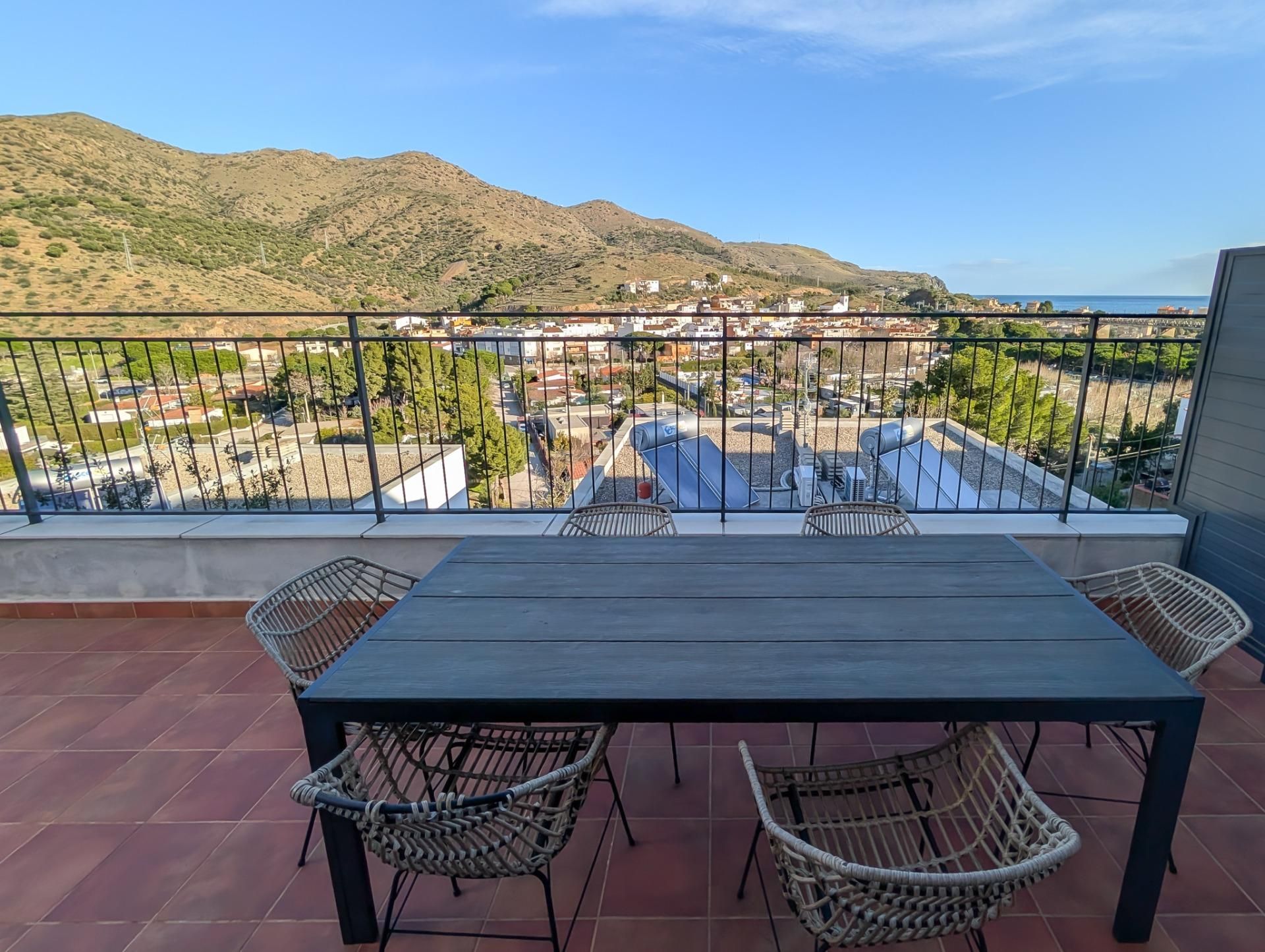 House or chalet for sale in  VILA DE LLANÇÀ, 18, Colera