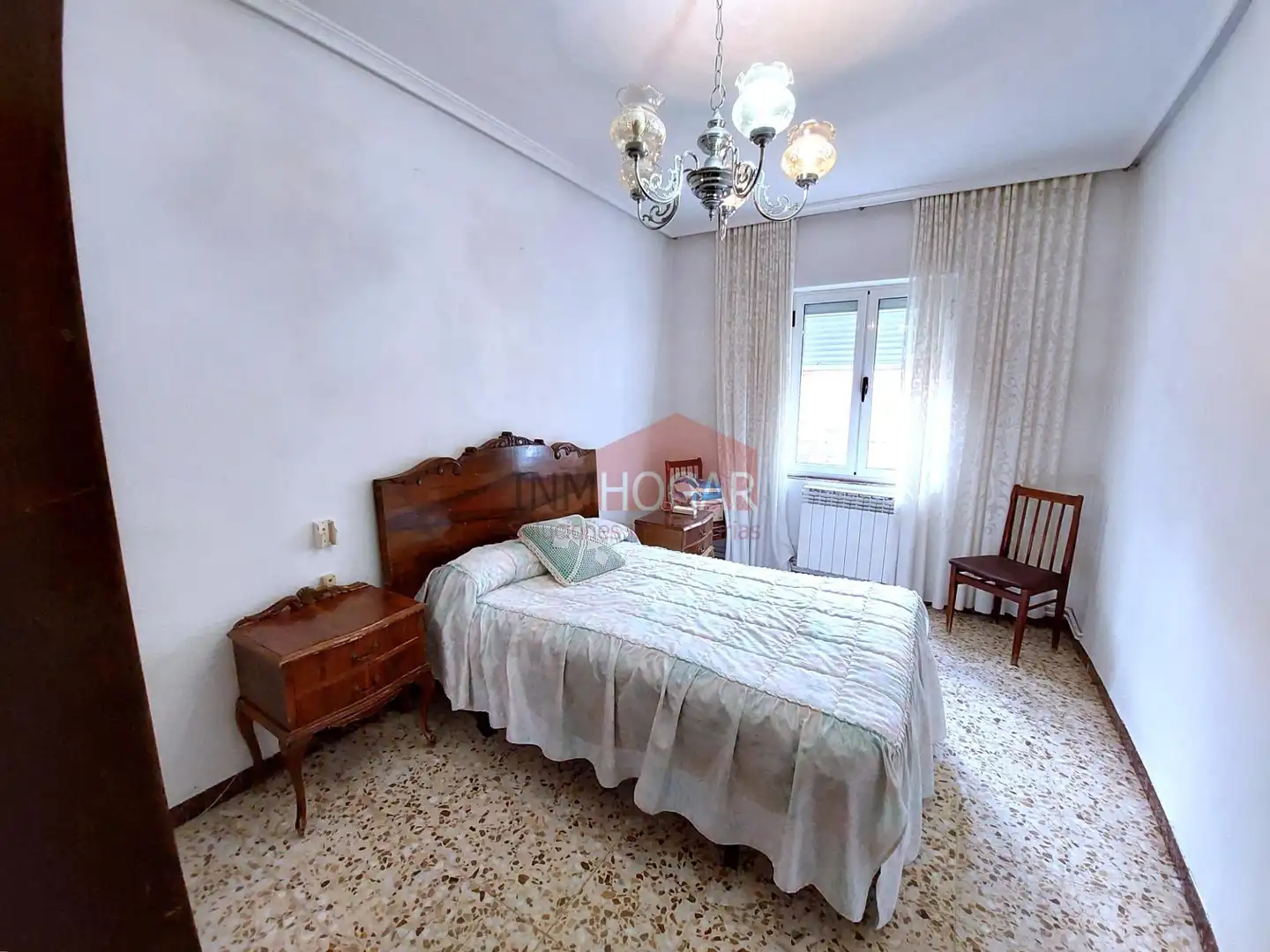 Dormitori de Casa o xalet en venda en Palacios de Goda amb Calefacció, Terrassa i Traster