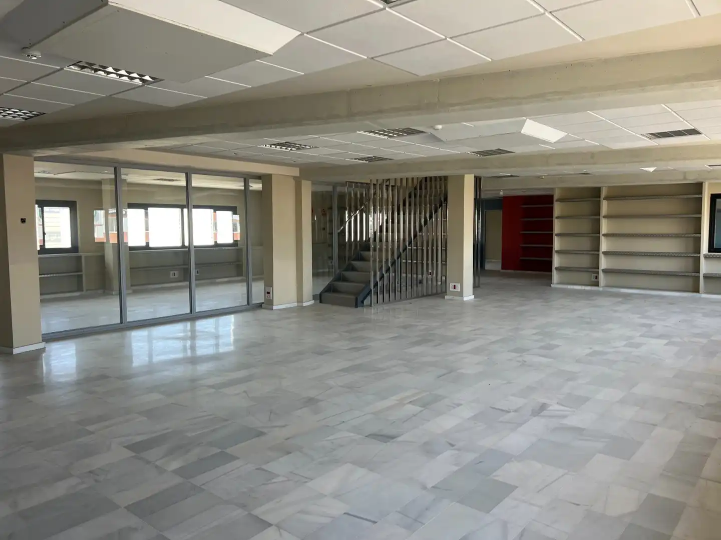 Gebäude zur Miete in Mairena del Aljarafe