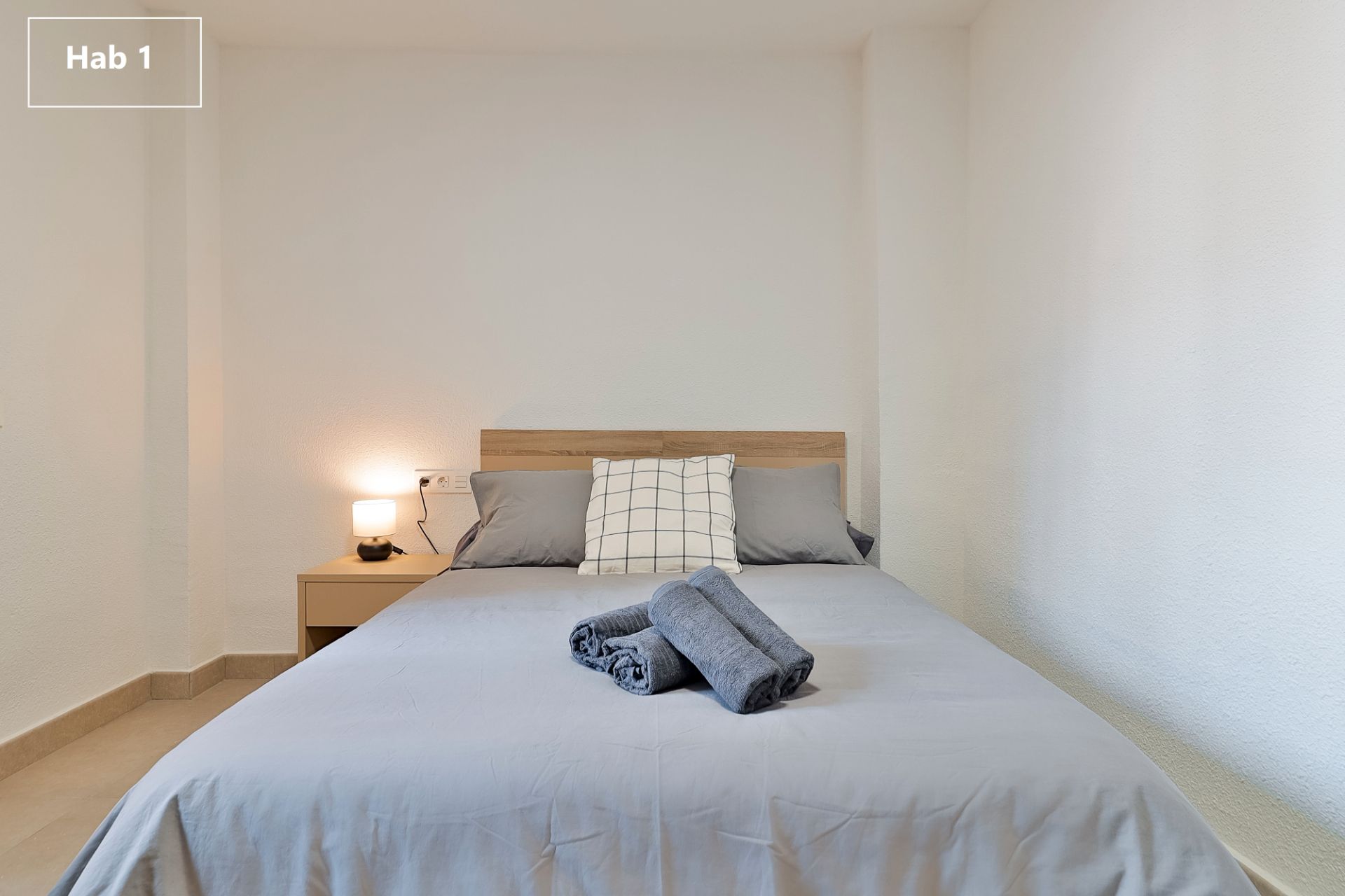 Bedroom of Flat for rent in Málaga Capital  with Air Conditioner, Furnished and Internet