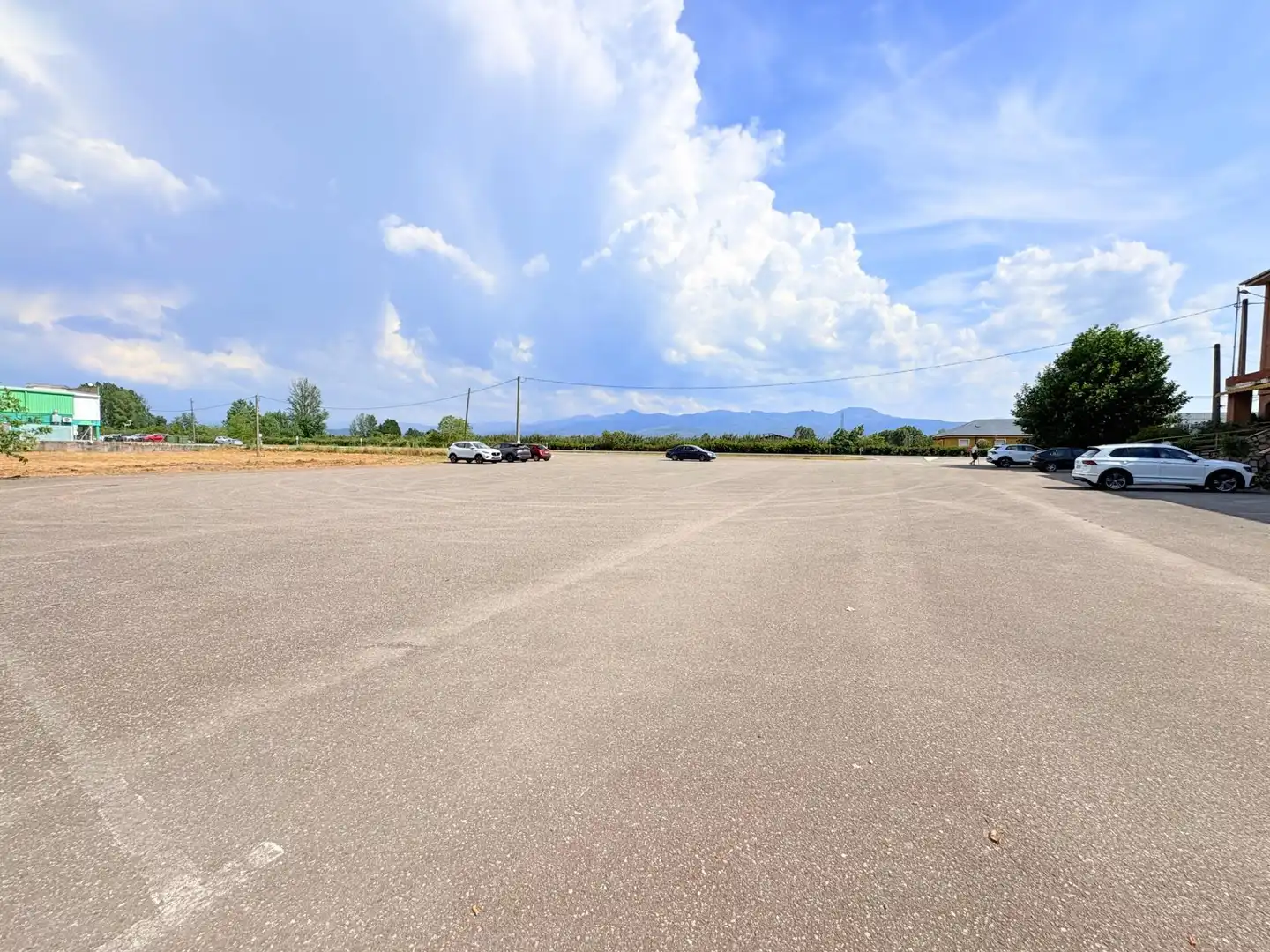 Parkplatz von Gebäude zum Verkauf in Carracedelo