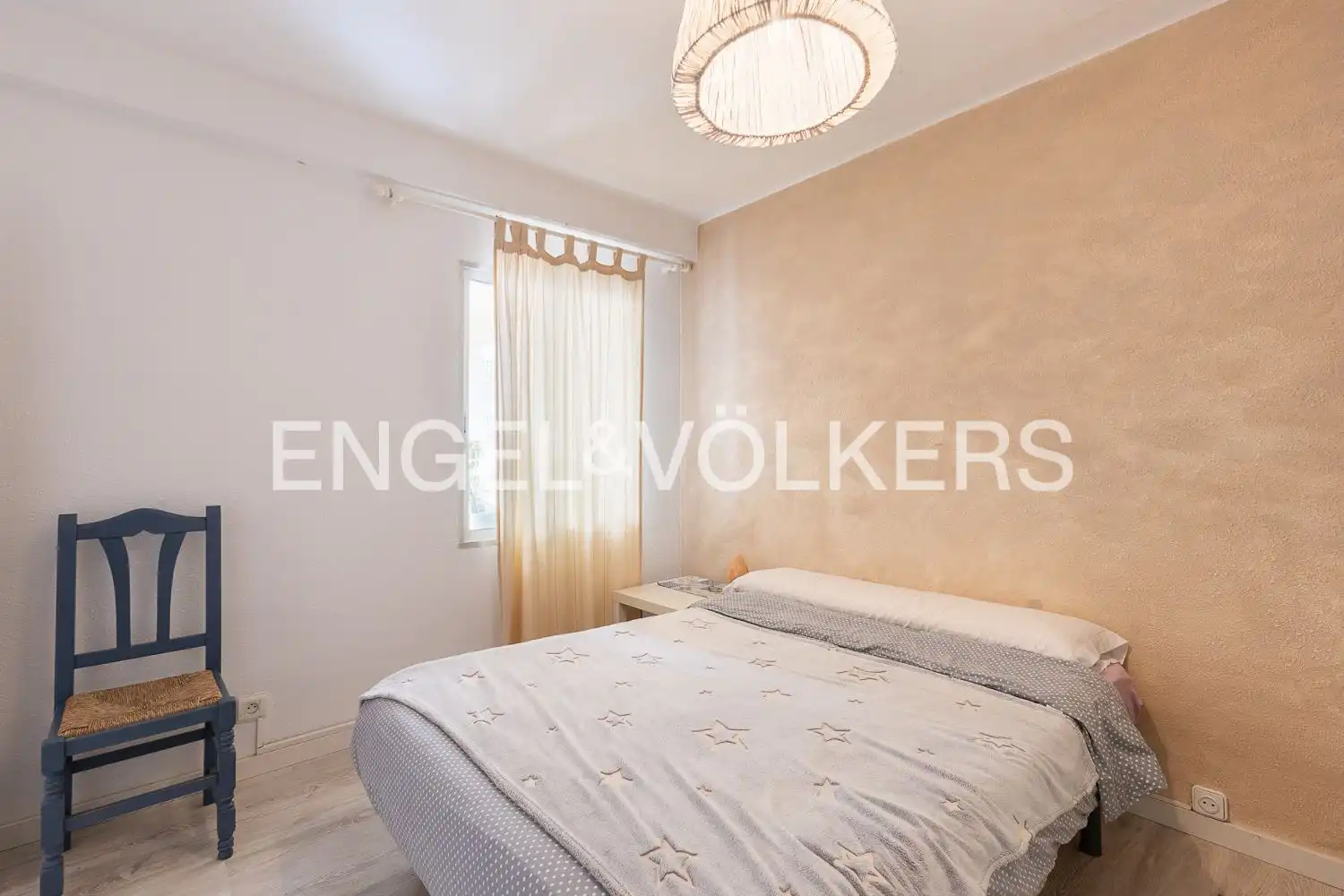 Schlafzimmer von Wohnung zum Verkauf in Valencia mit Heizung und Balkon
