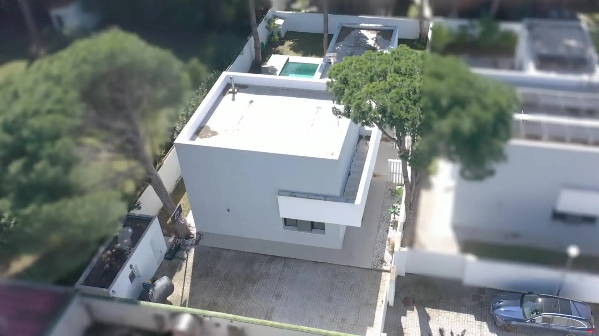 Vista exterior de Casa o xalet en venda en Chiclana de la Frontera amb Jardí privat, Terrassa i Piscina
