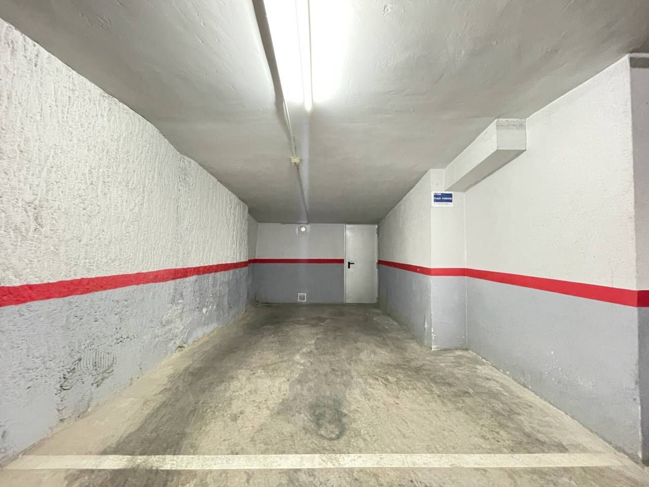 Garaje en venta en Calle Begur, 11, Sants-Badal