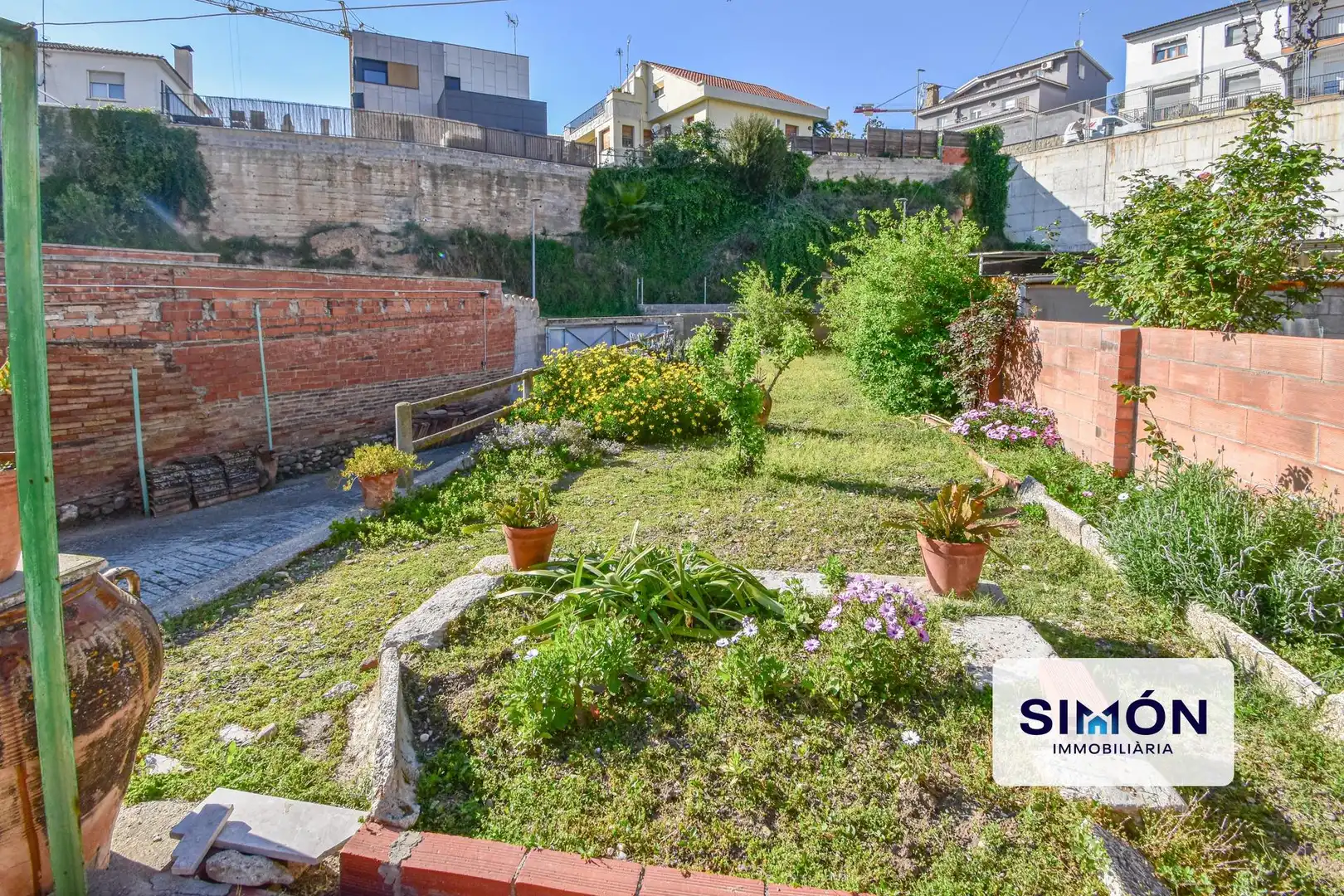 Jardí de Casa o xalet en venda en Olesa de Montserrat amb Jardí privat i Traster