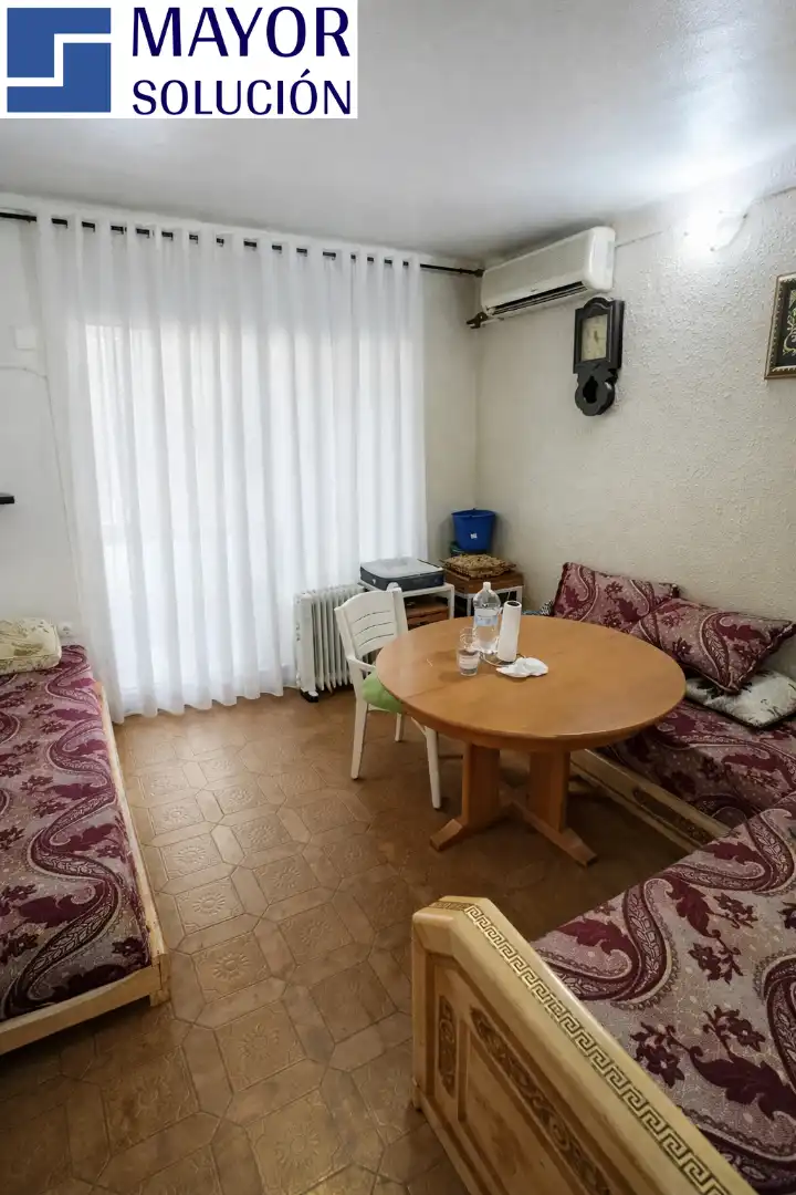 Flat with terrace for sale in Centre, imagen 2