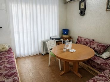 Flat with balcony for sale in Centre